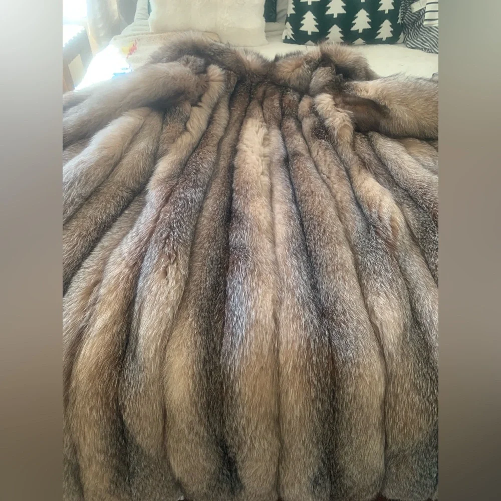 Crystal Fox Fur Coat full length - Picture 2 of 8